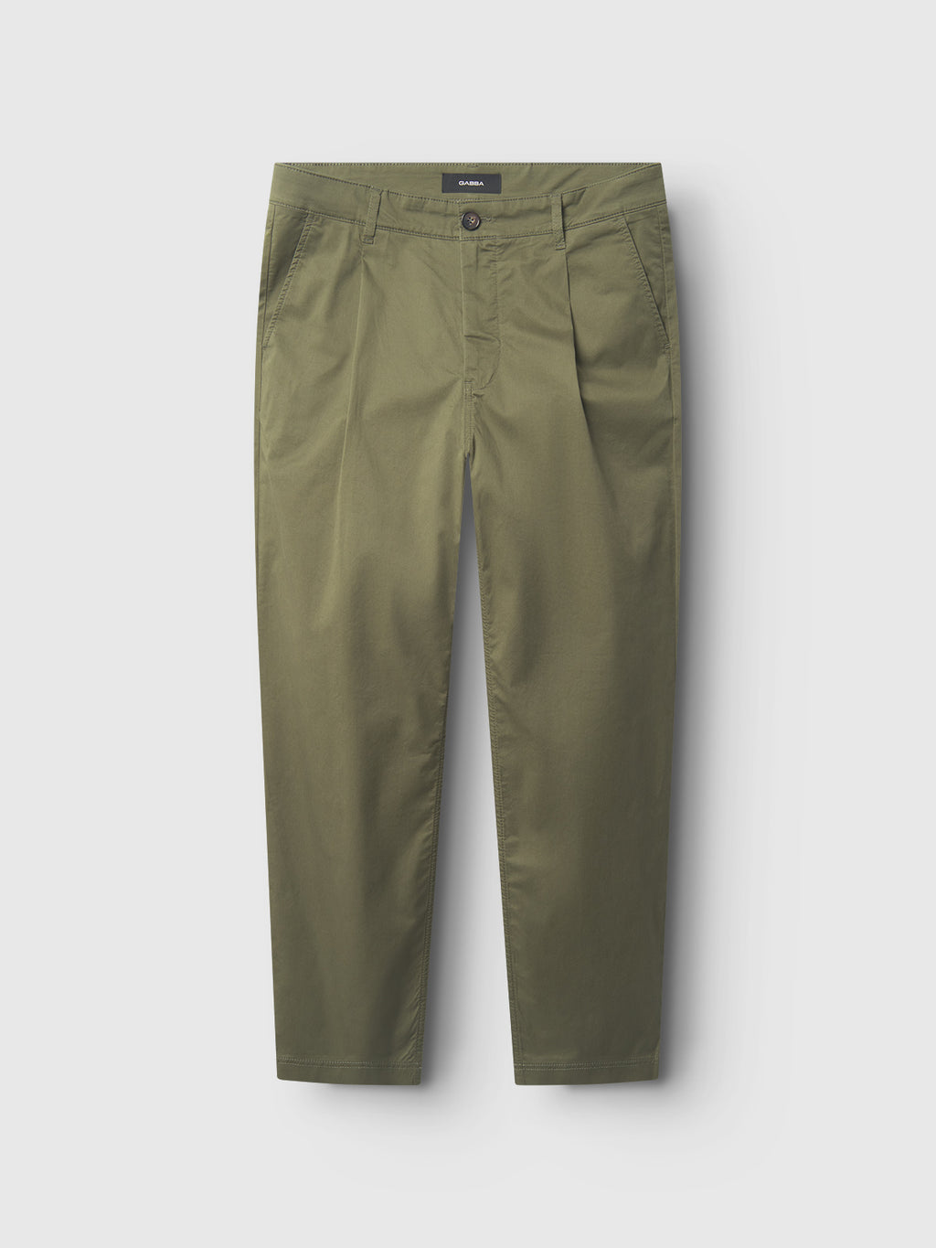 The Gabba Joe Unite - Army pants feature a tapered leg, flat front, side pockets, and belt loops for a relaxed casual style in green khaki. Set against a light gray backdrop, these pants are neatly showcased to emphasize comfort and style.
