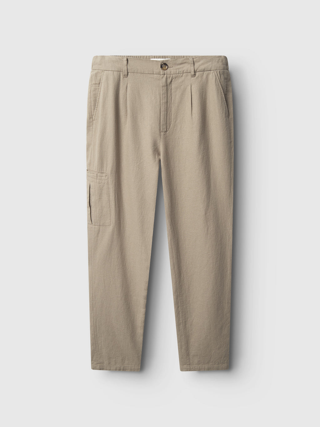 Experience the relaxed vibe of Gabbas Napoli 19 Side Lino - Sand Plaza pants. These casual beige trousers boast style and comfort with a button and zip closure, two side pockets, a small pocket on the right leg, and belt loops—ideal for laid-back occasions.