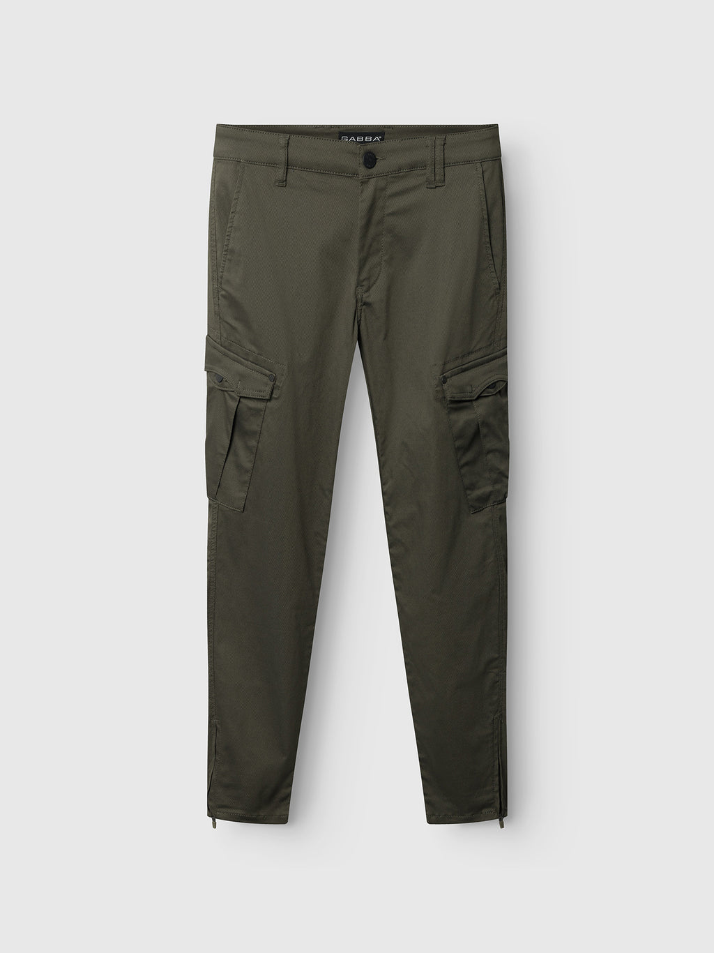 The GABBA Pisa Cargo K3280 Dale Pants in army green feature a slim tapered fit, ankle zippers, two flap side pockets, and front zip-button closure, styled for an urban look and shown against a white background.