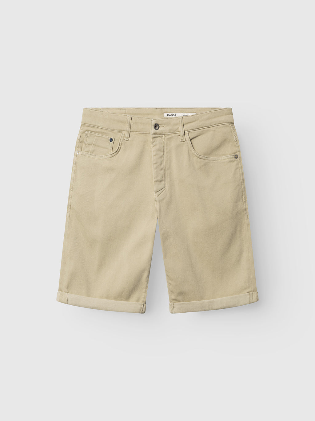 Gabba GABjason K3995 SANZA Shorts in Alfa Green, knee-length denim with rolled cuffs, super stretch fabric, front and back pockets, and belt loops, laid flat on a white background.