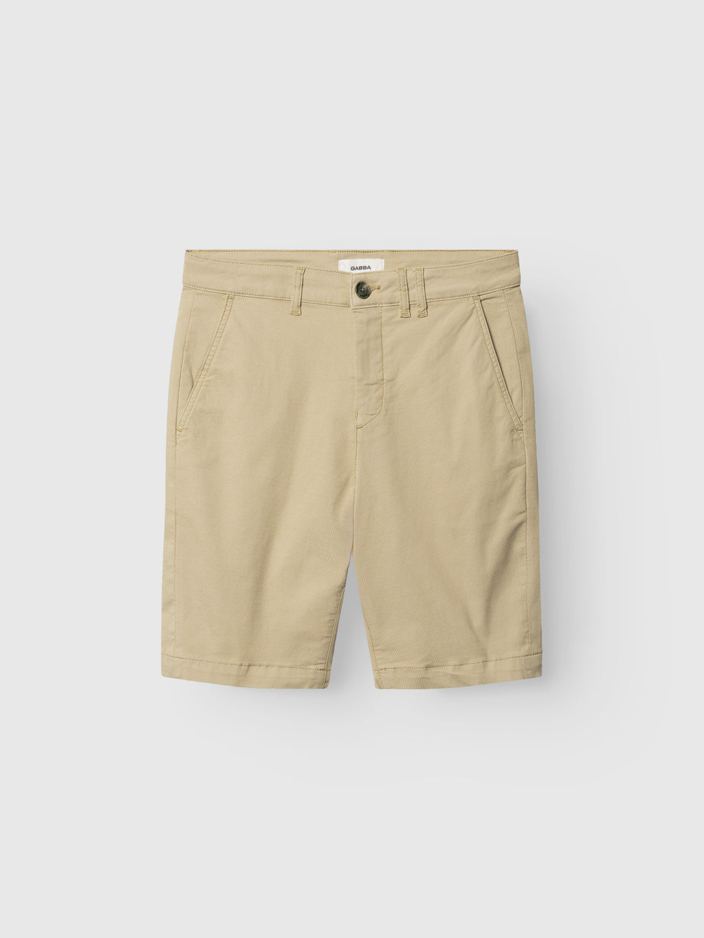 Gabba GABjet K3280 Dale Shorts in Alfa Green feature a relaxed fit, side pockets, belt loops, and a button closure, shown against a plain white background.