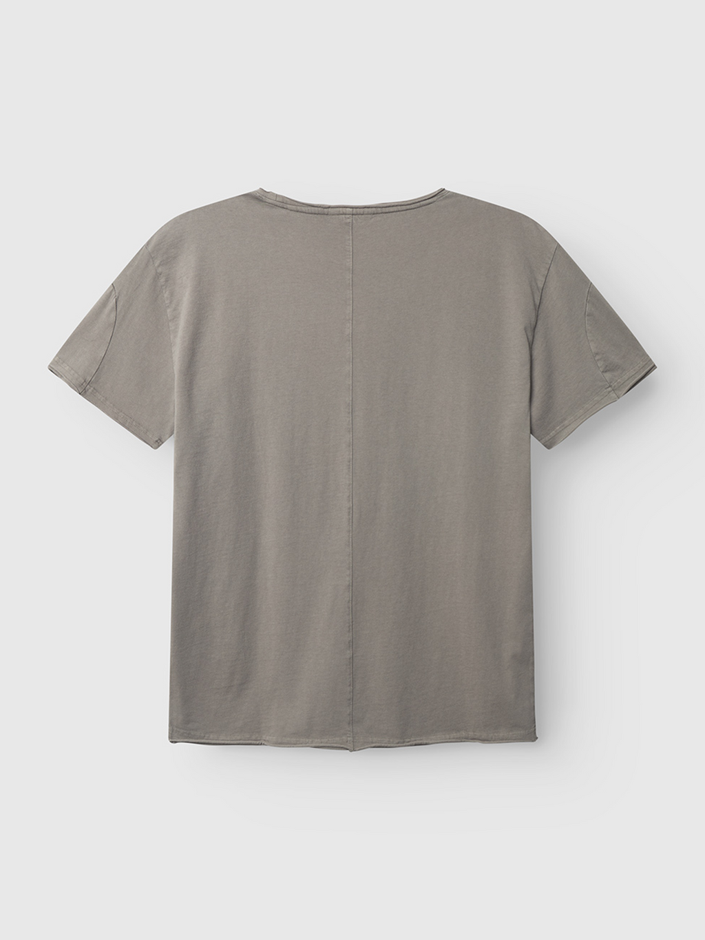 The Gabba Idra Rig GWC t-shirt in grey, shown from the back on a white background, features a regular fit and super soft cotton fabric with a distinct vertical center seam.