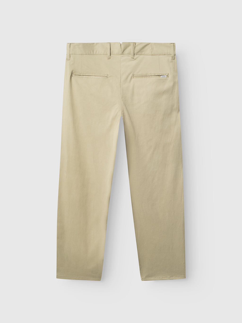 The Gabba GABfirenze Bolu Cropped TENCEL™ Pant in Alfa Green is shown from the back, with two back welt pockets and belt loops at the waistband, laid flat on a white background.