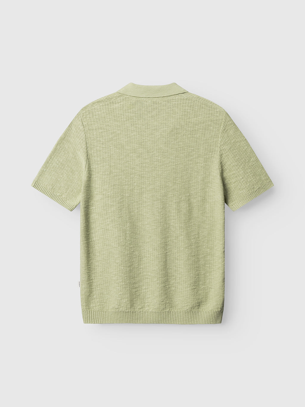 The Gabba GABcross Alto SS Knit in Alfa Green is displayed from the back against a plain white background, showcasing its short sleeves and stylish knit design.