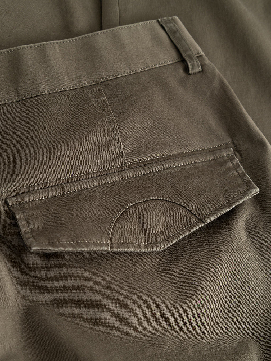 Close-up of the back pocket on the Gabba GABjoe Vico Cargo Pant - Army, highlighting detailed stitching, flap closure, and the smooth cotton stretch fabric.