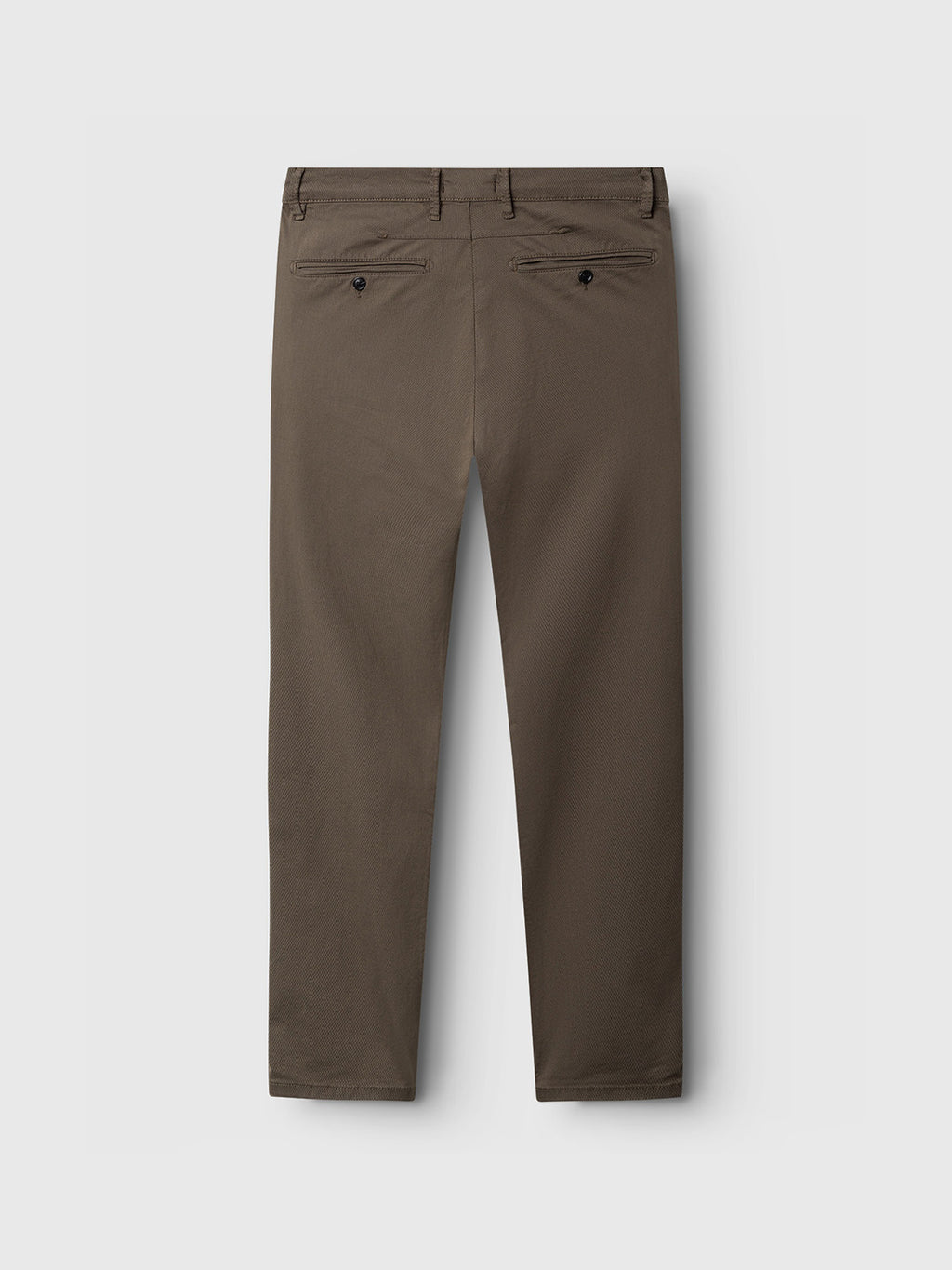 The Gabba GABpaul K3280 Dale Chino in Crocodile is displayed from the back, showcasing belt loops, two buttoned back pockets, and a straight-leg slim chino fit crafted from high-stretch cotton-blend fabric—perfect for comfortable everyday wear—set against a plain white background.