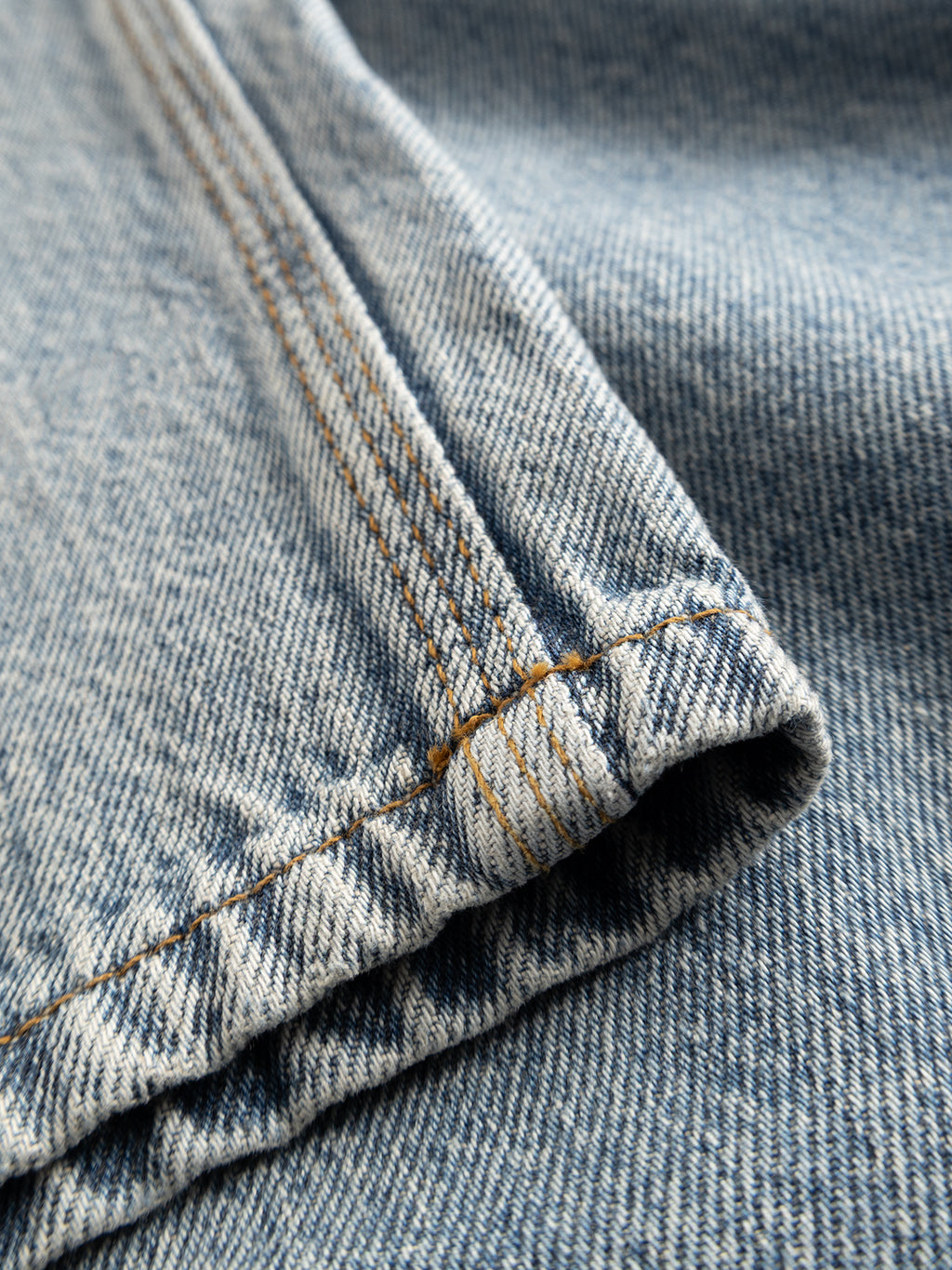 Detailed close-up of the hem and stitching on the Gabba GABmax Tona RS2100 Jeans in mid blue denim, highlighting the texture of the organic cotton fabric and precise seam detailing.
